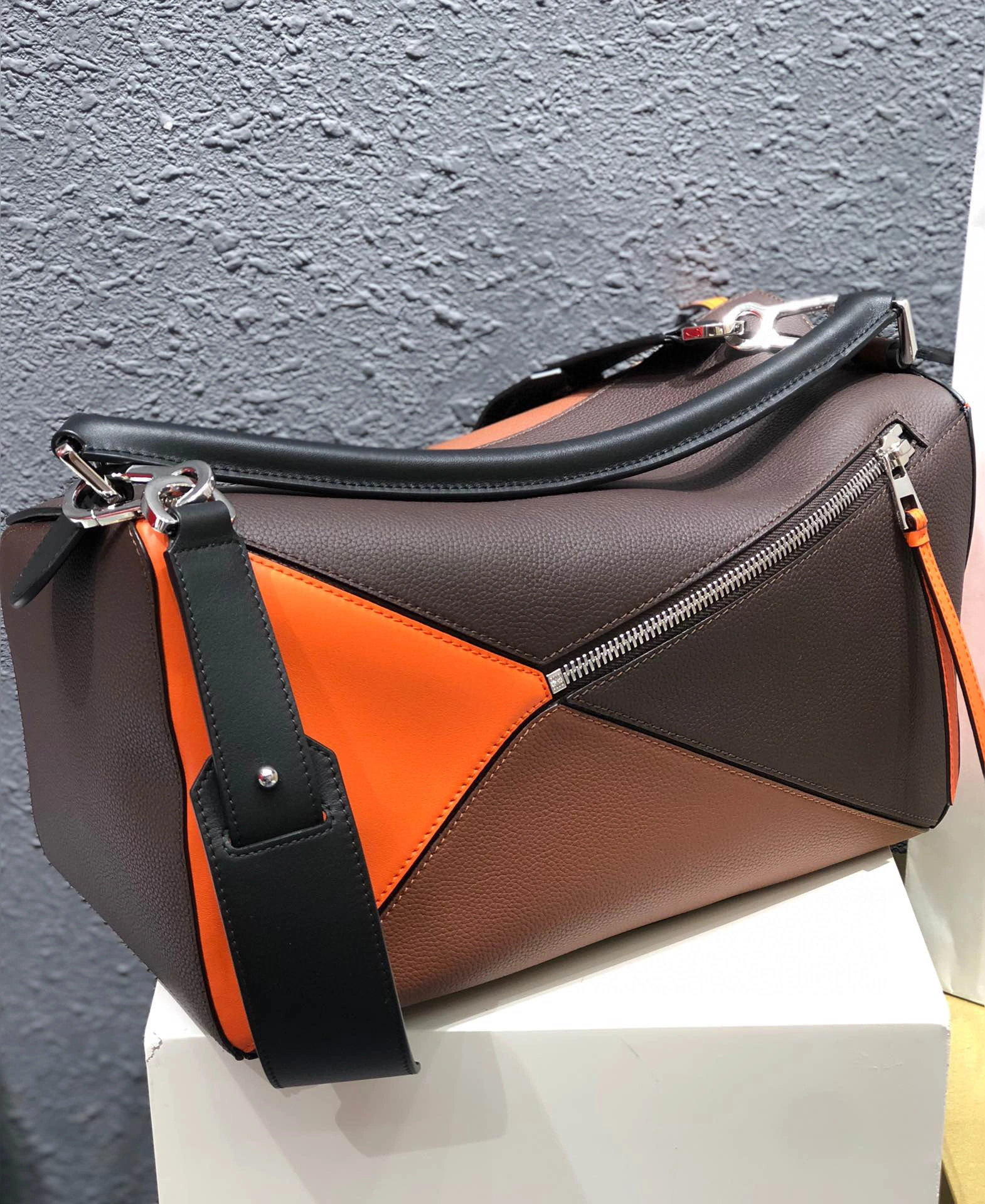 MOMO- high quality version 322.12NS19-5641 Puzzle item：B-B063J2919C